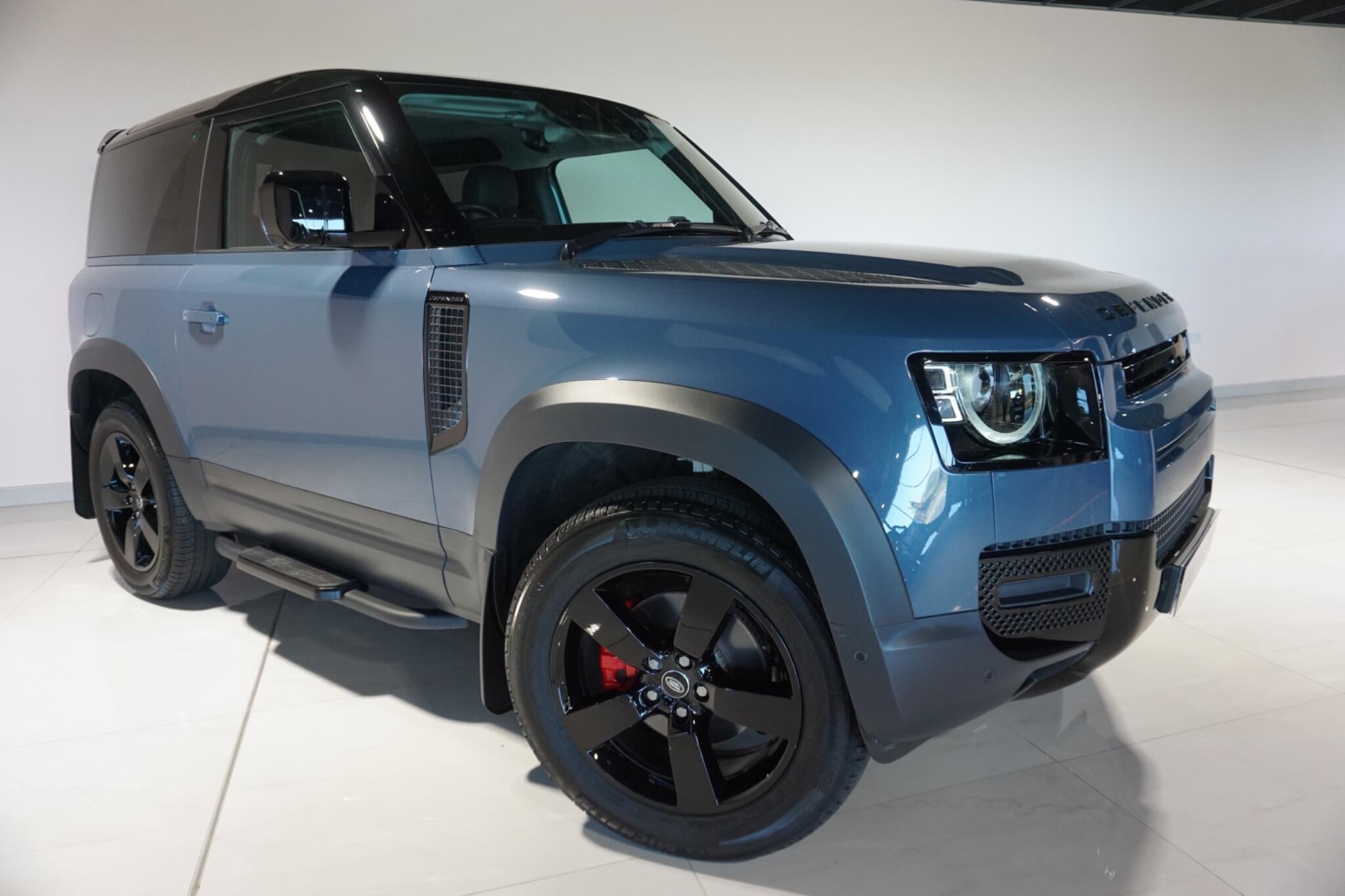 Land Rover Defender 90 2.0 P300 SE SUV 3dr Petrol Auto 4WD Euro 6 (s/s) (300 ps)